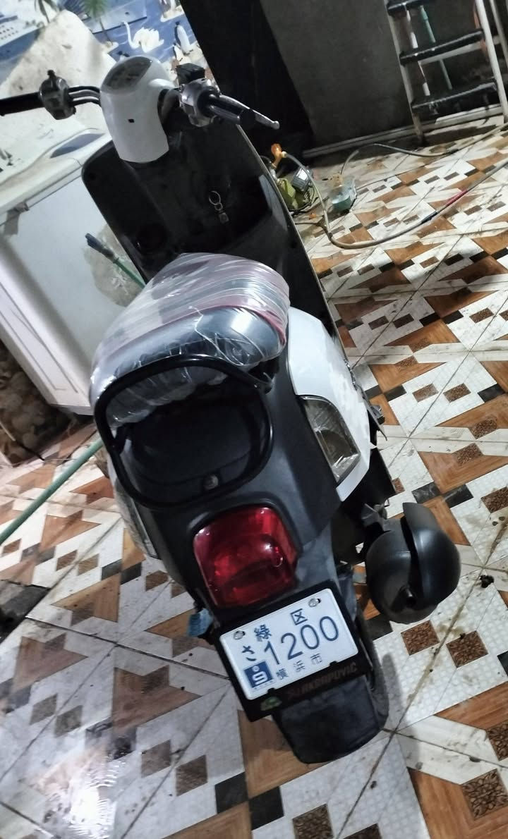 ماكس بوليس
دراجة بلاد مكفولة من كلشي محرك ما مفتوح وناعمه نازله من الرمبة بشهر ال2025/10 
السعر 850 او مراوس بعدله نضيفة
***********
مكاني حي الجامعة
