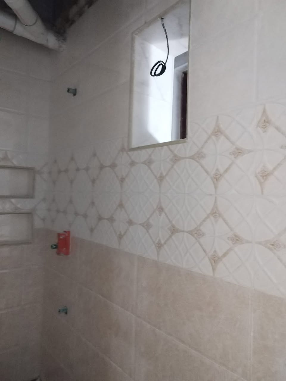 خلفه سراميك برسلين درجه اول جدران وارضيه ***********ابو يوسف المصري متفرغ حاليا
