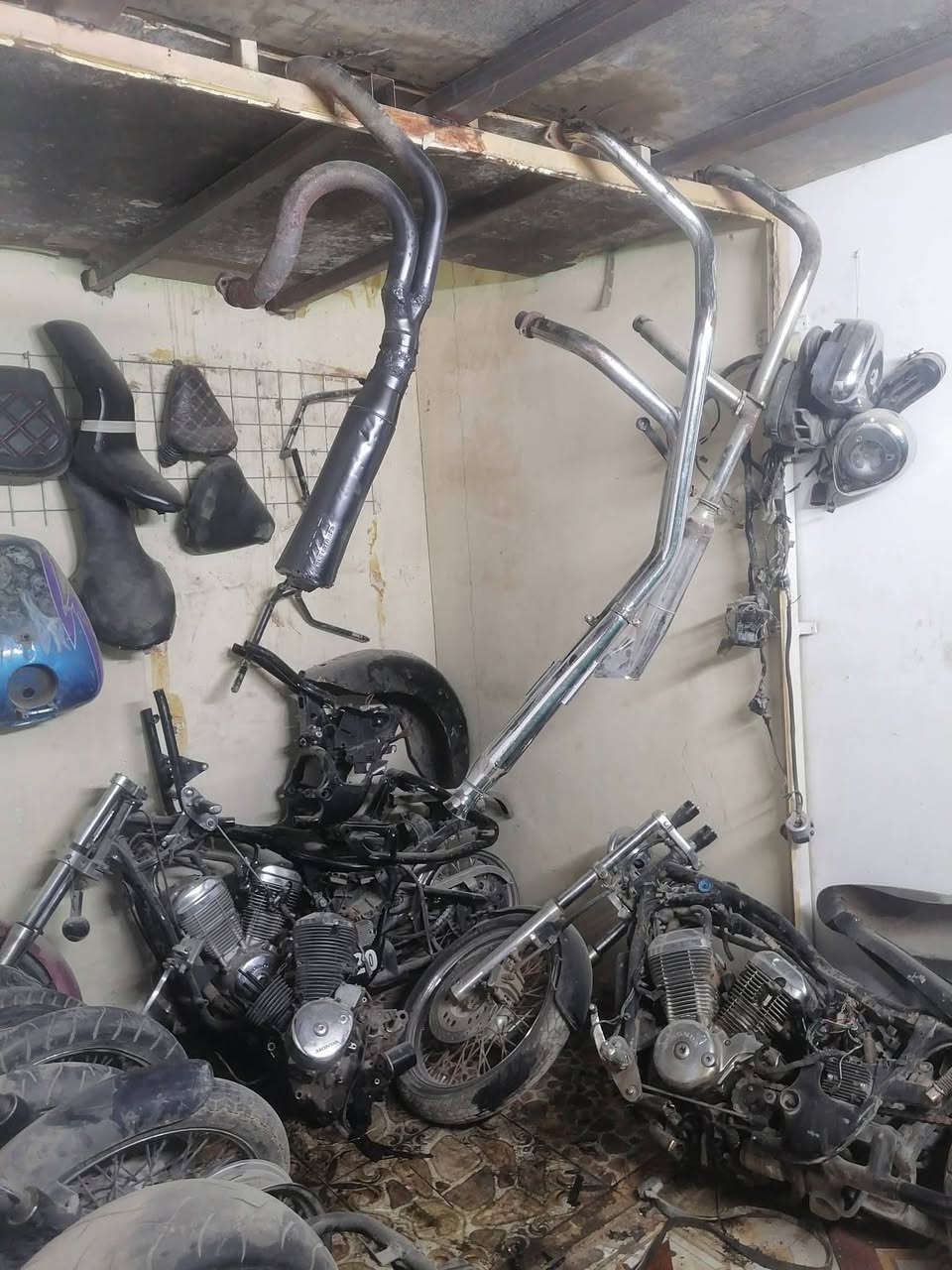 توفر تفصيخ فيراكو 250 وموجود توصيل لكافه المحافضات
*********** واتساب

وموجود غراض تفصيخ ستد شادو كلاسك
