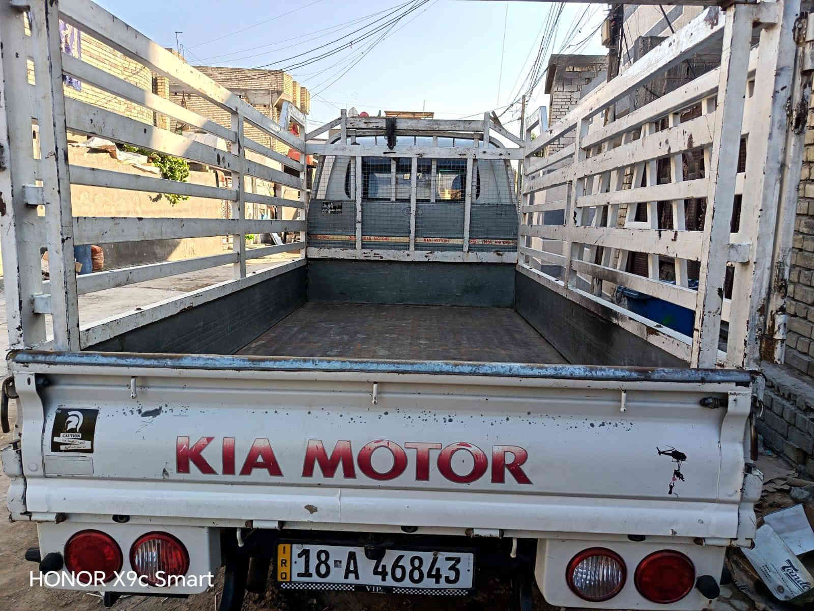 السلام عليكم فحل مسكر
موديل 17 
مكينه جديده حاويه شادها اقل من شهر 
المكان بغداد حي نصر 
الرقم بابل 
ضربتها لغد السكن ما واصل الدواخل ولا شاصي 
السعر 117 بيها مجال قليل 
***********
