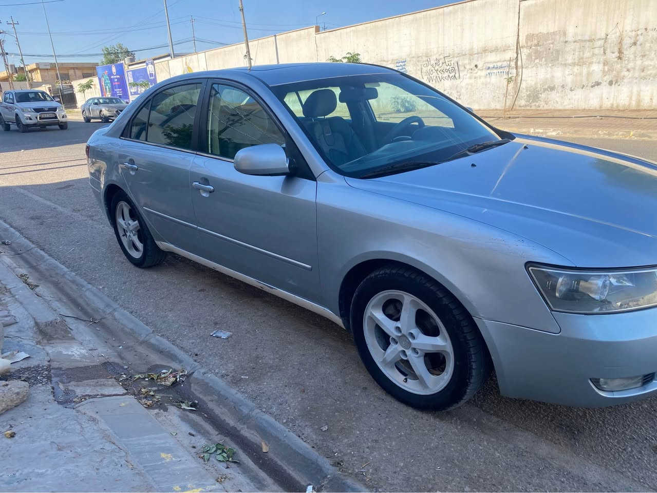 سوناتا 2006 خليجي سته سلندر محرك 3.3 بدون نقص كير ومحرك وتبريد وكهربائيات كله بشرط سقف سلايت تحديد سرعة بيها كوبون بنزين سياره جاهزه ما ناقصها شي بيها ثلاث قطع بدون دواخل السعر 86$ للاستفسار اتصال *********** كركوك, العراق
