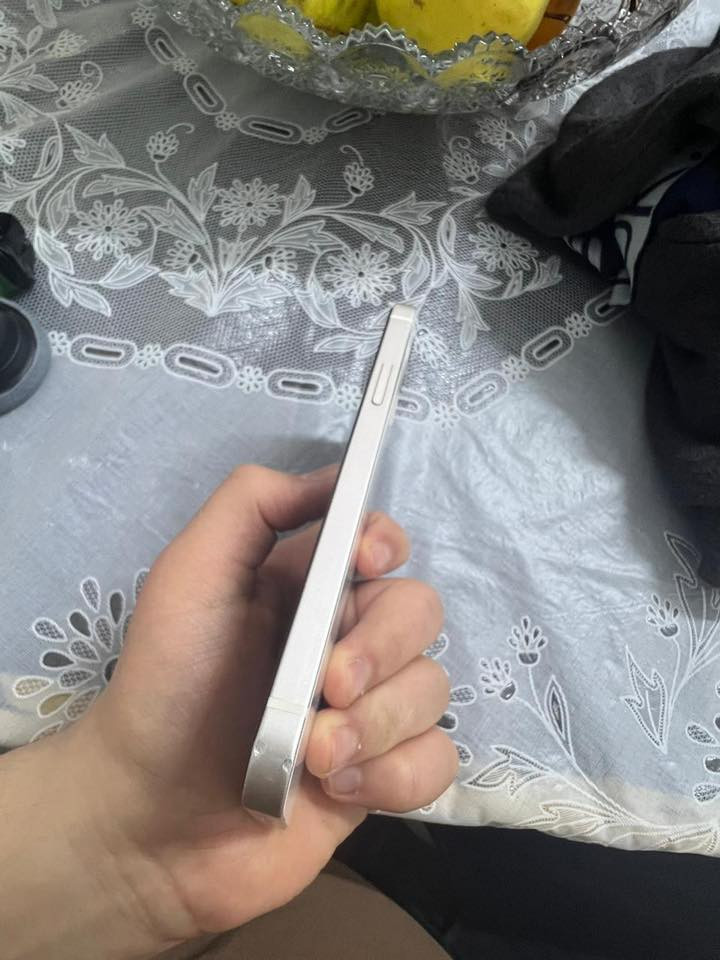 اقره المنشور زين ايفون 12 عادي 128 كيكه دبل سيمكرت مو تك انتبه * امبدل بطاريه نوعيا زينا كامره وصخا الخلفيه يرادلها تنضيف شاشه امبدلا اصليه حيل حيل حيل ٣ اختيارات بوبجي شغل 60 فريم بدون تكطيع بدرن كلشي  ضهر مفطور اموضح بل صوره انطيك ويا كفراته + الشاحنه مالته ال اصليه ويا الكيبل الصلي مالا الكرتون لل استفسار —- ***********
