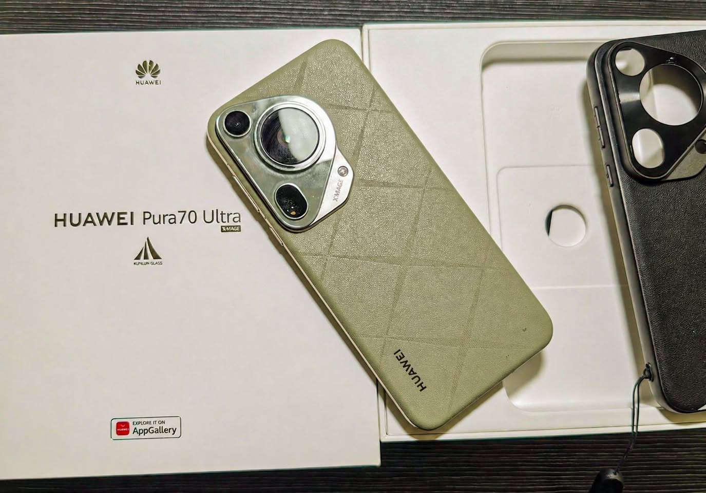 سلام عليكم
للبيع او مراوس شعندك نزلي 
Huawei Pura 70 Ultra 
ذاكره 512 رام 16
المعالجKirin 9010
كاميرا بحساس واحد انچ
الكاميرا50 + 50 + 40 ميجابكسل

البطاريه 
5200 مللي أمبير - 100 واط
ملحقات كامله 
جهاز بنظافه 
97 %

عنواني بغداد مدينة الصدر 
 توصيل فقط باعتماد 🔥🔥 بغداد, العراق


**إذا كنت صاحب هذا الإعلان وتريد حذفه لأي سبب، رجاءا أرسل رسالة إلى الدعم الفني**
