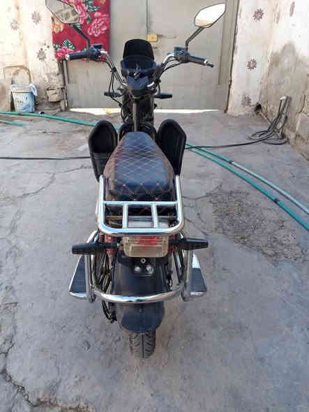 #دراجه شحن للبيع 
🛑 خمس بطاريات يقرن 10 
🛑 العنوان الرمادي 
🛑ثلاث سرعات
🛑 جهاز انذار من السرقه
🛑السعر...450 الف
🛑هاتف...***********
