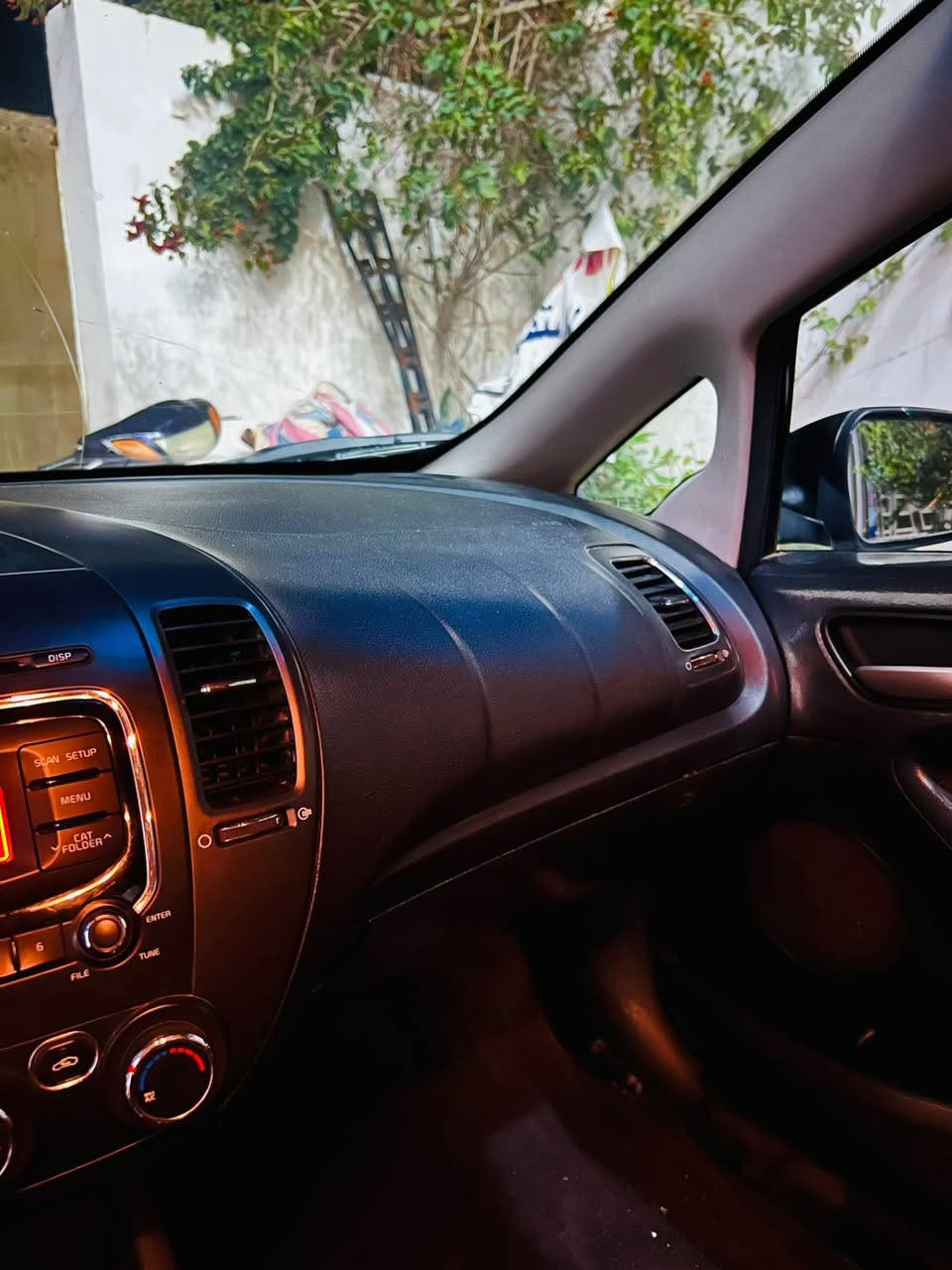 فورتي موديل ٢٠١٧ 
للبيع وبسعرك كلش مناسب 
السعر ١٠٧ فقطط
حادث السياره سطحي  بابين صبغ ومع هلال الجاملغ الخلفي 
محرك السياره دوش 
كير سياره اي تي 
تحكمات ستيرن محرك ٢٠٠٠ 
ماشيه ١٦٠ 
قطعتين صبغ
تايرات السياره جديده 
باقي المواصفات المعروفه 
مكان السياره سامراء 
الاتصال ***********
