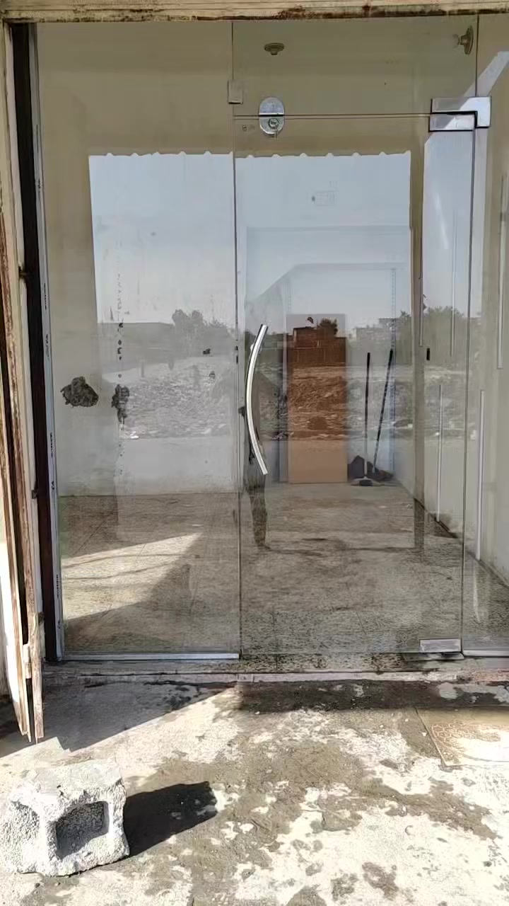 جام خانه للبيع مستعمله شي قليل مكاني بغداد الرشاد للاستفسار الاتصال على الرقم
***********
