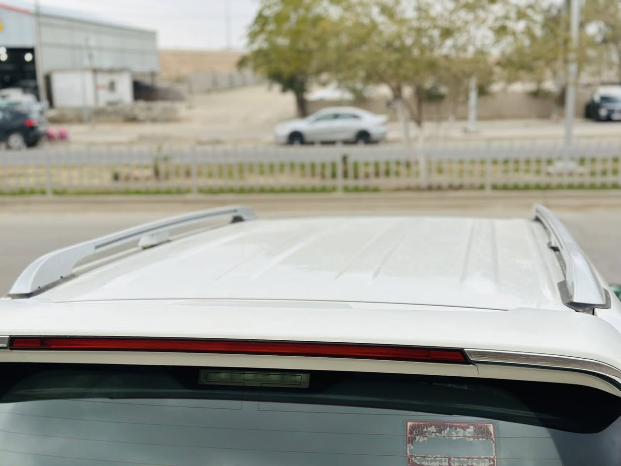 اسلام عليكم اخوان لاندكروز للبيع موديل 2013 موصفات فطيم محرك مامفتوح ماشيه 140 سياره كلين رصعه مابيه شرط تبريد تدئفه تبريد ثلج ❄️ صدر امامي خلفي شرط حداديه كله نضيفه سعره 350 وبيه مجال لشراي العنوان كركوك ‭0777 449 4069‬
