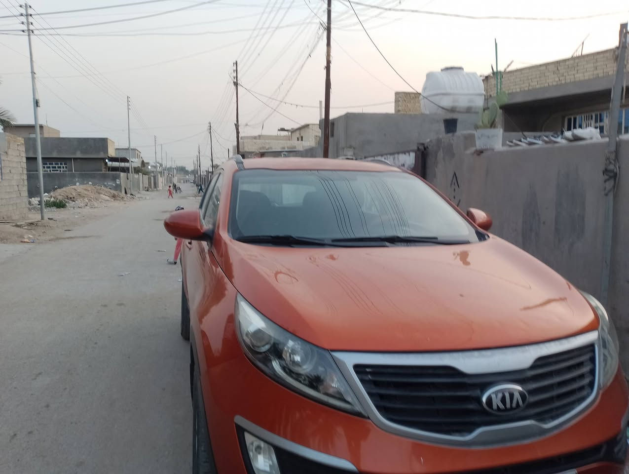 السلام عليكم سياره سبورتج نضيفه موديل ٢٠١٣ سياره حلوه وأحلا من الصور السعر ١٣٣ للأستفسار ***********
