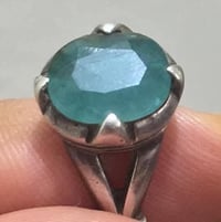 زمرد • دلال • راحة نفسية