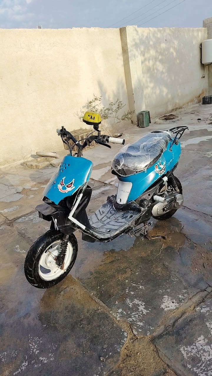 سلام عليكم دراجه 9 ياماها للبيع دراجه حلوه نضيفه مكينه حلوه ناعمه نهضا معدل تخبل سعر ١٧٥ وبيهه مجال مكاني البصره الزبير رقم *********** 💙🫵🏼
