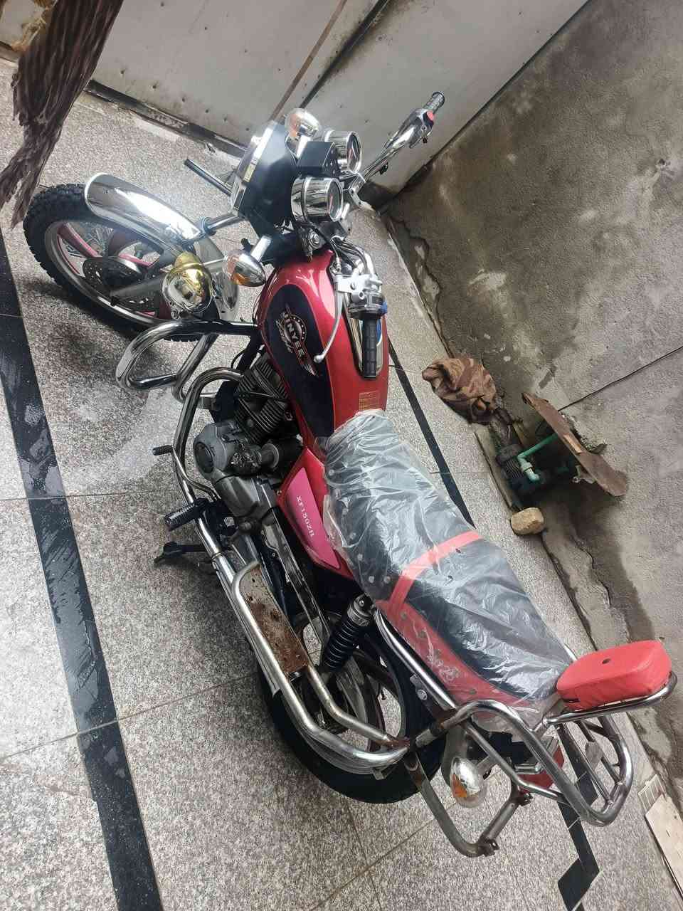 دراجه تايموته للبيع موديل ١٣ اوراق دراجه جديده كلشي شغال بيها
مكان الناصريه مركز (الرقم) ***********
السعر 650 بيه مجال
