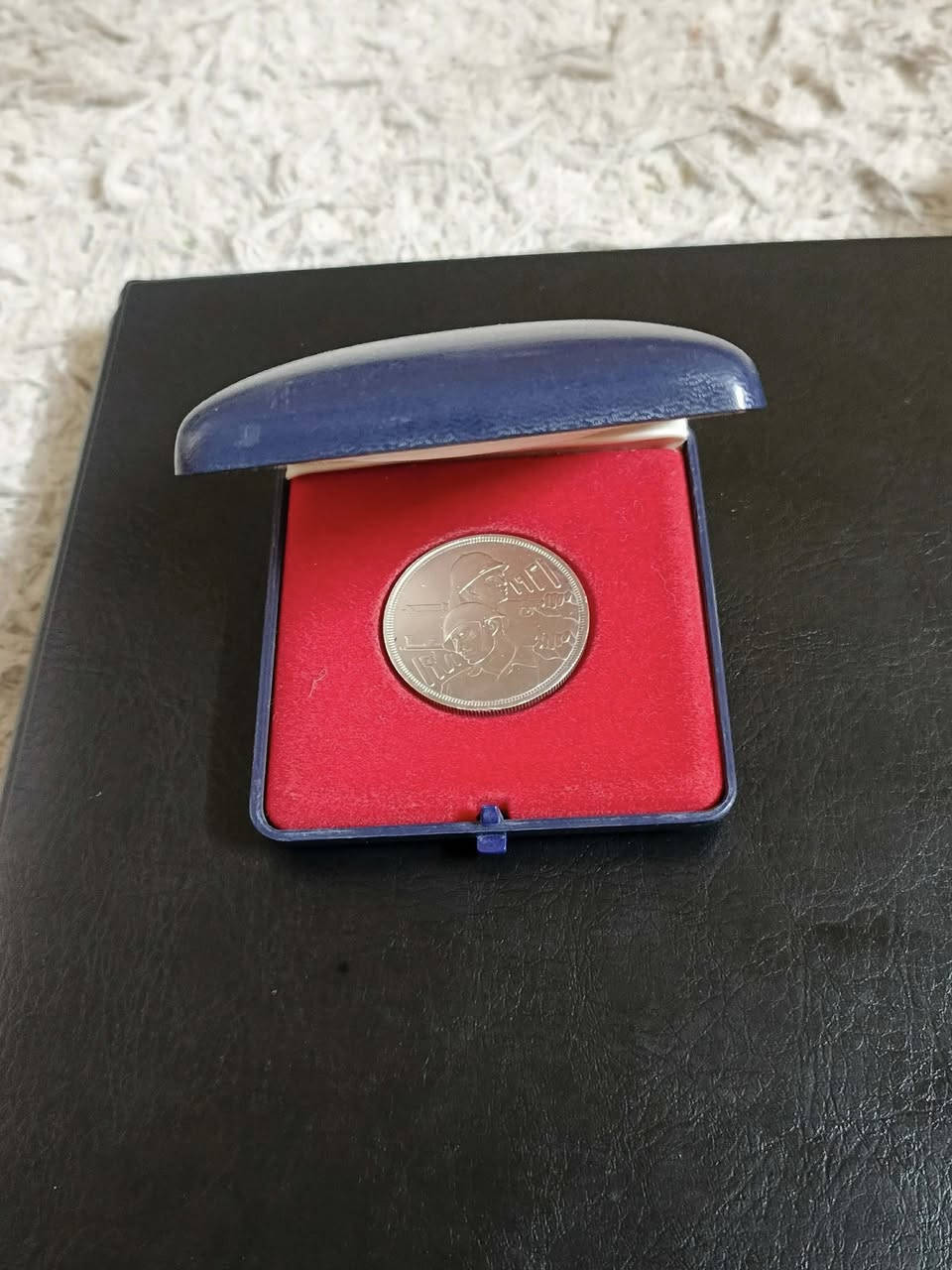 دينار جيش مع علبه  275 الف


**إذا كنت صاحب هذا الإعلان وتريد حذفه لأي سبب، رجاءا أرسل رسالة إلى الدعم الفني**