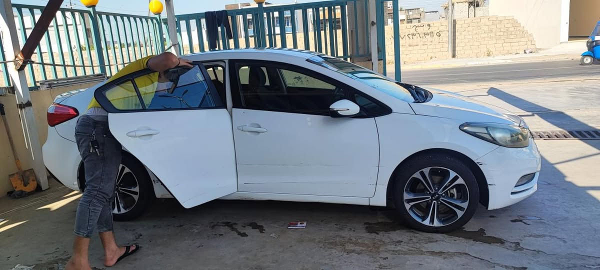 السلام عليكم
كيا سيراتو  2014 خليجي 
 مواصفات مكينه1600  دوش كير AT 
مري شفط زائد اشاير بالمري 
 تايرات خمسه ويل كب جديد صارله شهرين 
فول تحكم ستيرن
 حداديه كله جديد رقم سليمانية سنويه كله جديد   
لسونار موجود بلمنشور شوفه كلشي موضح كدامك 
 العنوان ديالى - بعقوبة 
السعر :: 114 وبيهة مجال 
للاستفسار  ***********
