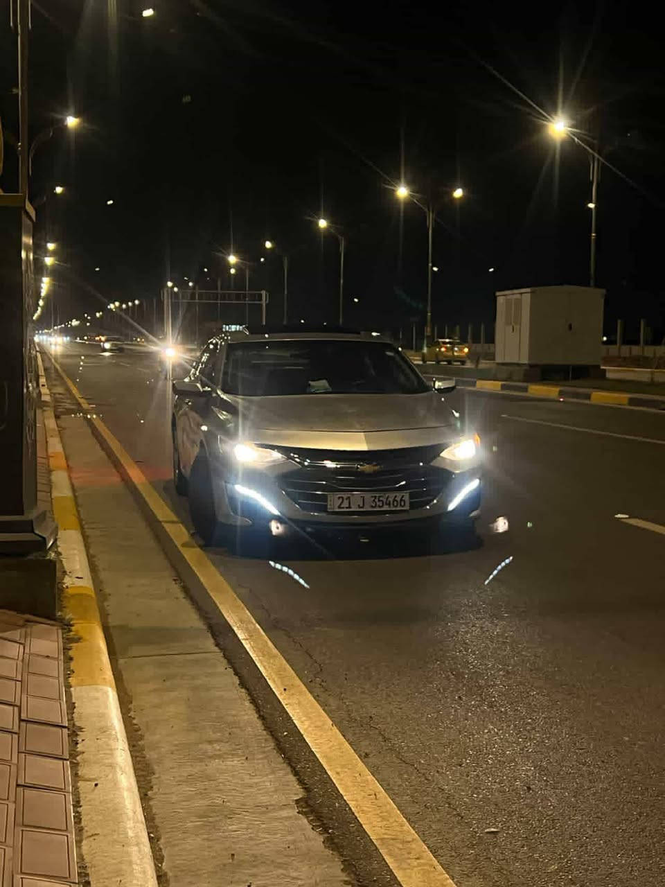 سلام عليكم ماليبو واحد وعشرين فول مواصفات مبدل بيه جملغ وبنيد نفس لون بدون دواخل بدون ايرباك سياره جديده بمعنه لكلمه سعره123وبيه مجال  مكاني كربلاء حيل وفاء. رقمي***********
