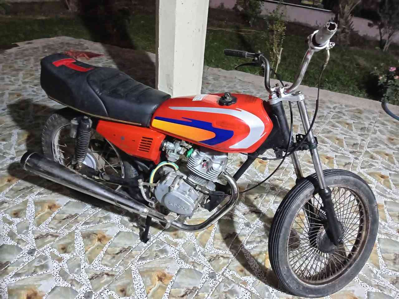 السلام عليكم دراجه للبيع مديل 20 دراجه نضيفه السعر  300 بيه مجال مكاني بابل ابوغرق قرب بزل حجي علي الرقم /***********
