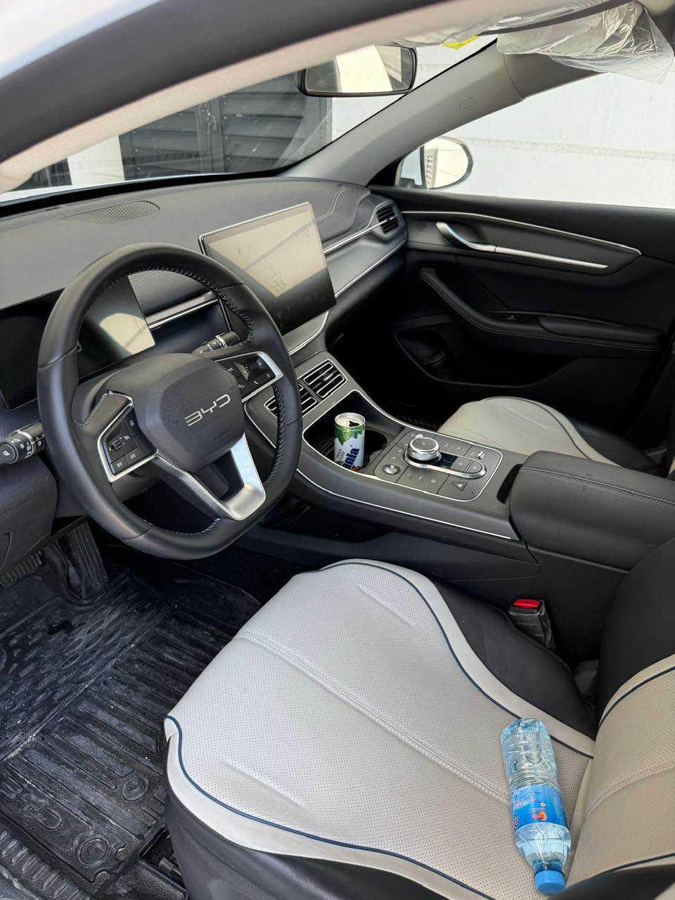سلام عليكم
Byd دسترويل 2025
ماشيه 7 الف كيلو 
السياره كلين على وضع الشركه
مكفوله من البارد الصبغ الرصعات
سعر 136 بيها مجال حيل بسيط
ما متواجد على الفيس 
تواصل على الرقم 

‭***********‬ كركوك, العراق
