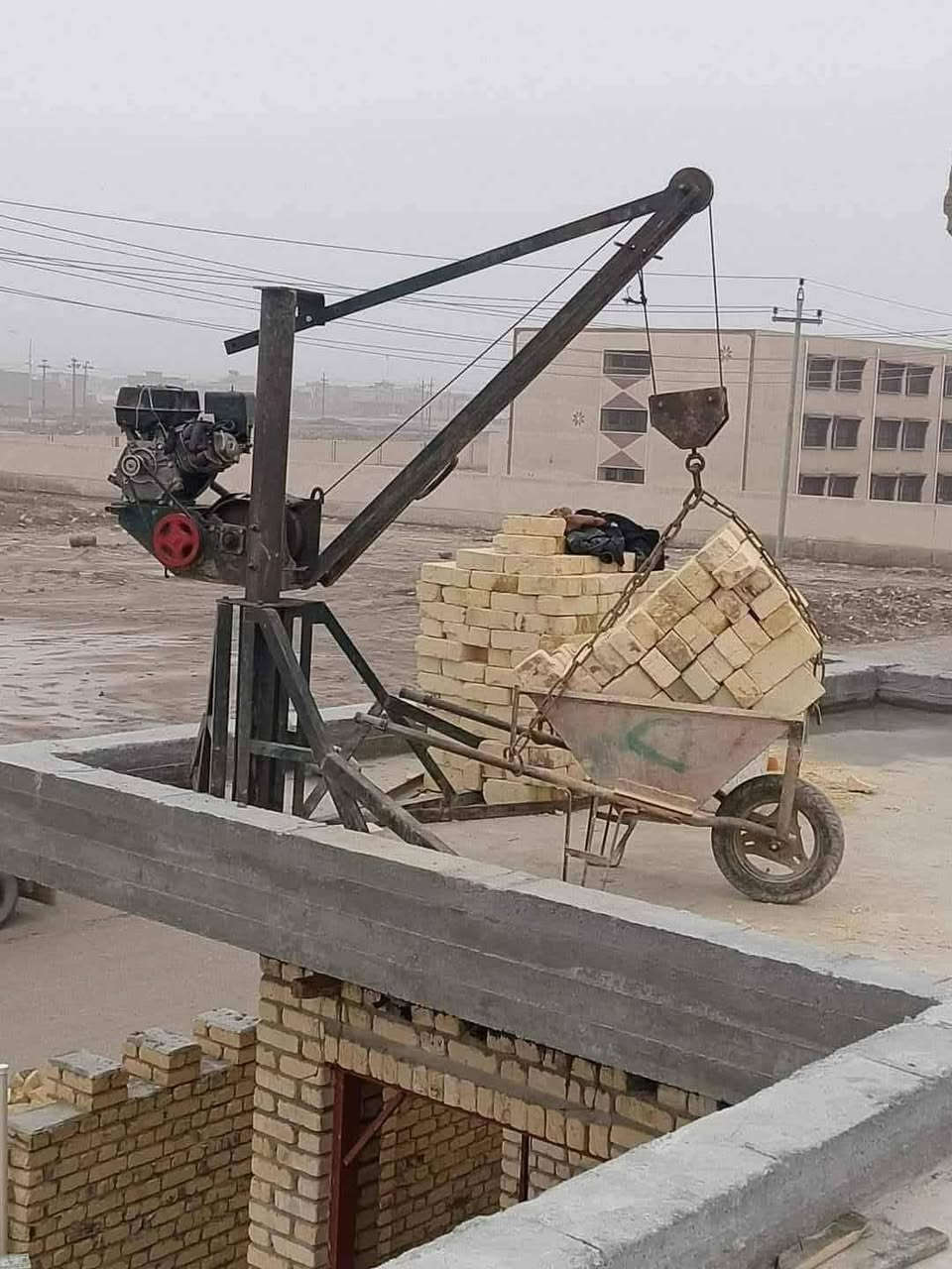 ونج تصعيد مواد البناء
من الطابق الاول الى الطابق العاشر 
طابوق ، رمل، اسمنت،  ثرمستون، 
ابلوك،  تراب، فرشي، زميج، اشتايكر 
وكل المواد البناء 
والتزام بل موعد 
الرقم،  ***********
***********
يوجد واتساب اتصل اوتدلل
