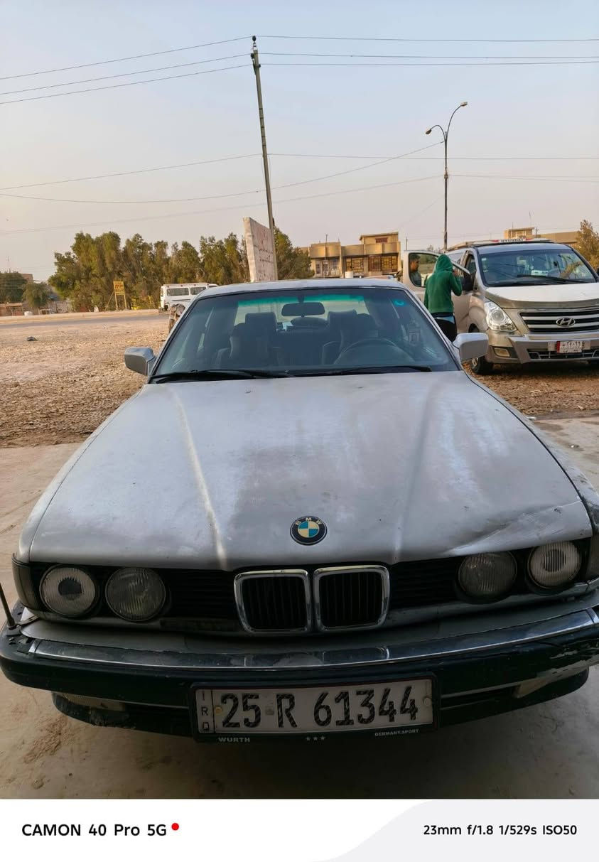 السلام عليكم شباب بي ام ٧٣٥
رقم كركوك الإنكليزي بأسمي مداور ثاني يوم
صدر تعبان
مكينه جاهزه غرفه نظيفه
السعر ٣٥ ورقه  مطلوبه ١٠٠ الف غرامه تنزل من السعر
المكان بغداد النهروان
***********
