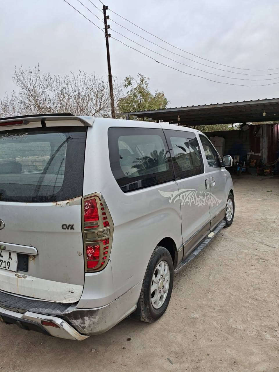 سلام عليكم
ستاركس موديل ١٠ مسكر كير عادي 
سياره كفاله عامه ابايعك سونار 
تخم تاير حداديه جديده تبريد منضومه كامله شاده عليه سياره متعوب عليه كلش مكينه لا تبخير ولا تنقيص  
رقم انكليزي سياره رقمه بصره بسمي تحويل ثاني يوم سياره بعد احله من الصور مكان السياره بصره ابو الخصيب سعره ١٤٥ وبيه ***********   أقره المنشور عدل هنوب اتصل
