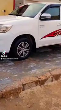 بكم 14 شاص 12 يا عم استعجل سعر 185 وبيها مجال شيء قليل هذا رقم التلفون...