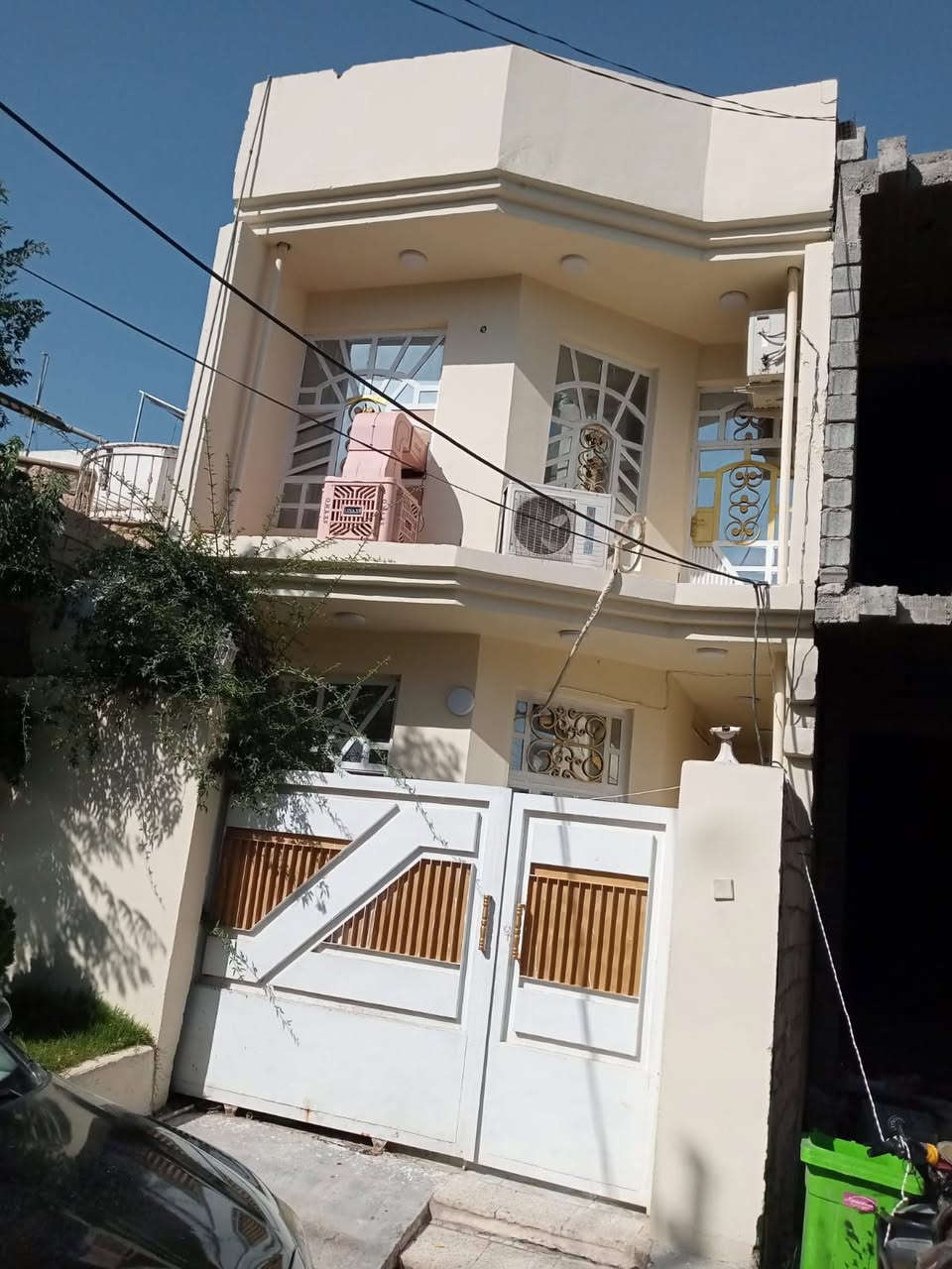 بيت مساحة 100 م طابو زراعي المكان شفته خلف قاعة بيانو بيع او مراوس بيت حصرا ام العظام او سبعة نيسان للأستفسار ***********

