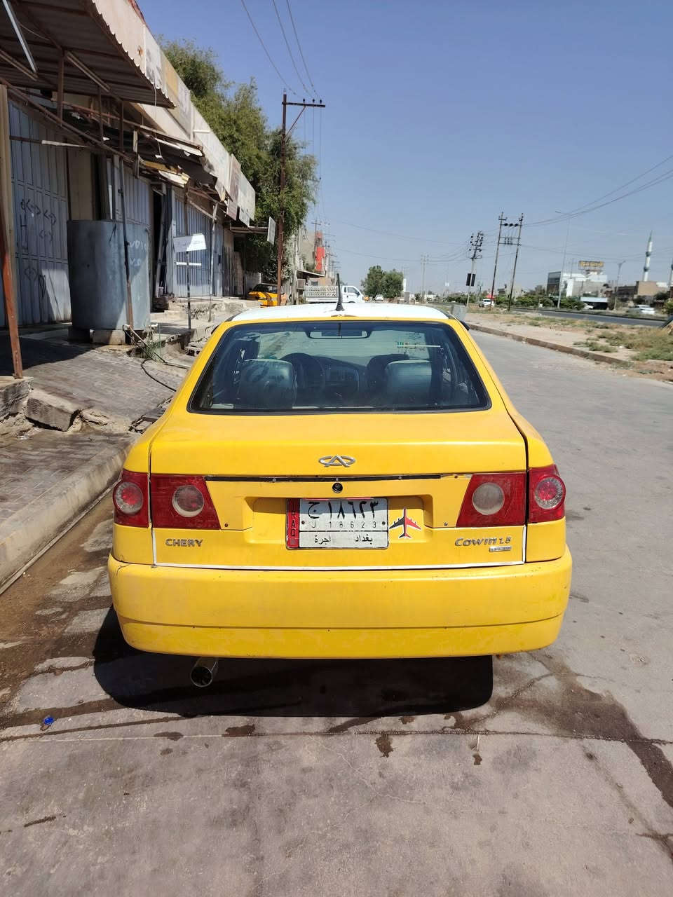 سلام عليكم من رخصة صاحب الكروب المحترم 
شيري كوين نضيفه رقم بغداد مشروع وطني ودفتر بانزين مصفره هيئه وغرامات
موديل 2010 السياره تحتاج رنكات تشتغل وتمشي بس طلع 
دخان محرك صافي او تحتاج عمبار مال كلج كام ينزل جوه 
يعني شي علا شي تحتاج مصرف 250 الف فقط 
صدر جديد تخم تاير جديد باور مسجل شاشه 
كهربائية كله شغاله للبيع او مراوس ويه تكسي شعندك نزل 
مكان السياره كركوك رقم الهاتف *********** غير متواجد عل فيس
