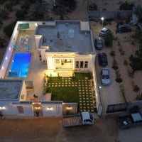 🔥 عندك أرض وتفكر تسوي مزرعة أو شاليه مميز؟  خلّي التنفيذ بيد الخبرة… ش...