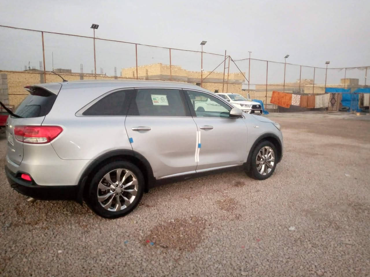 السلام عليكم سورنتوا للبيع او مراوس موديل  15رقم مثنى خليجي محرك 6 سبعه راكب 3قطع تبريد جاهزه سنويه لل28 والسونار مرقف مع صور  مكاني الرميثه  السعر 168 ***********
