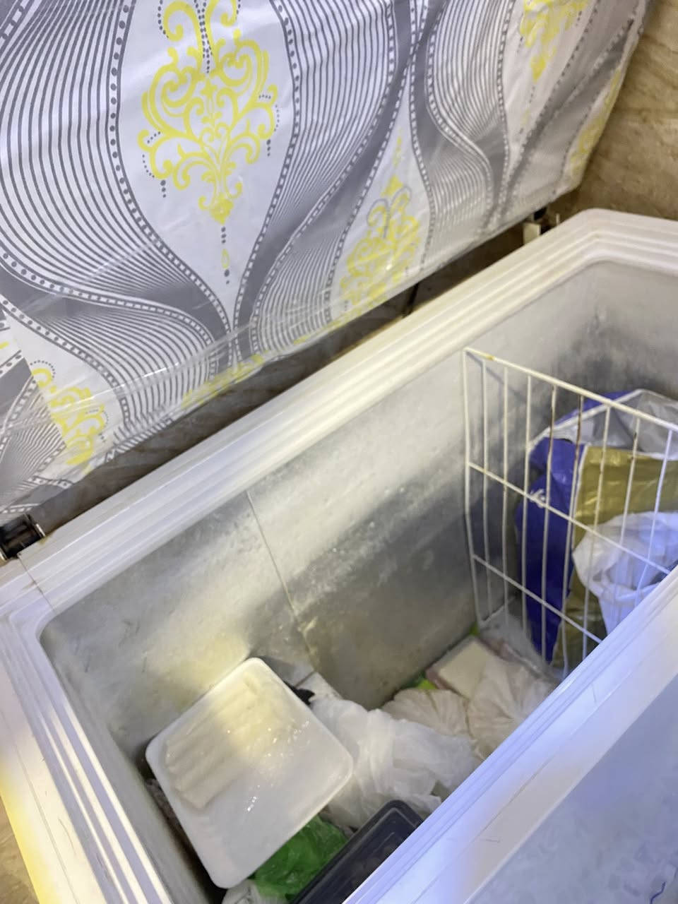 مجمده حجم كبير تشتغل وتجمد ماطوره مامصلح ابد وصاير بيه ليك قديم ومصلحينه يعني تشتغل وتجمد وشوف الفديو كدامكم سعره ٥٠ قفل مكان السريدات


**إذا كنت صاحب هذا الإعلان وتريد حذفه لأي سبب، رجاءا أرسل رسالة إلى الدعم الفني**