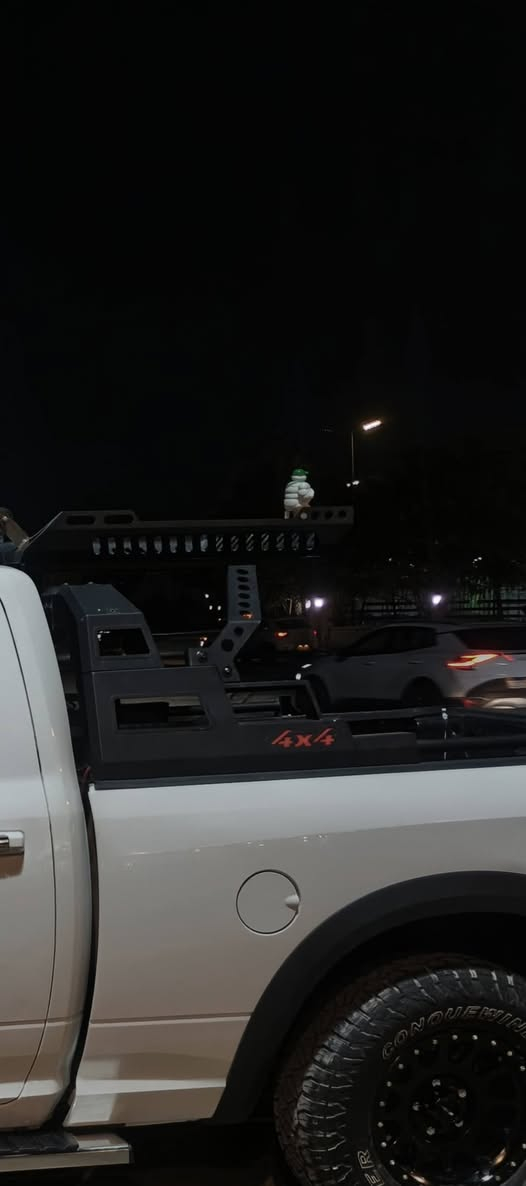 سيبايه مال رام ترهم رام سيره سلفرادو وياهه بروجكترات وشمعه كامل النظافه ٩٥ بل ١٠٠ أخو الجديد سعره ٤٠٠ ألف العنوان بغداد الشعب 
***********
