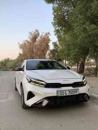 للبيع  كيا فورتي ( جيتي  ) فول   وارد امريكي   ماشيه 50مايل   موديل 20...