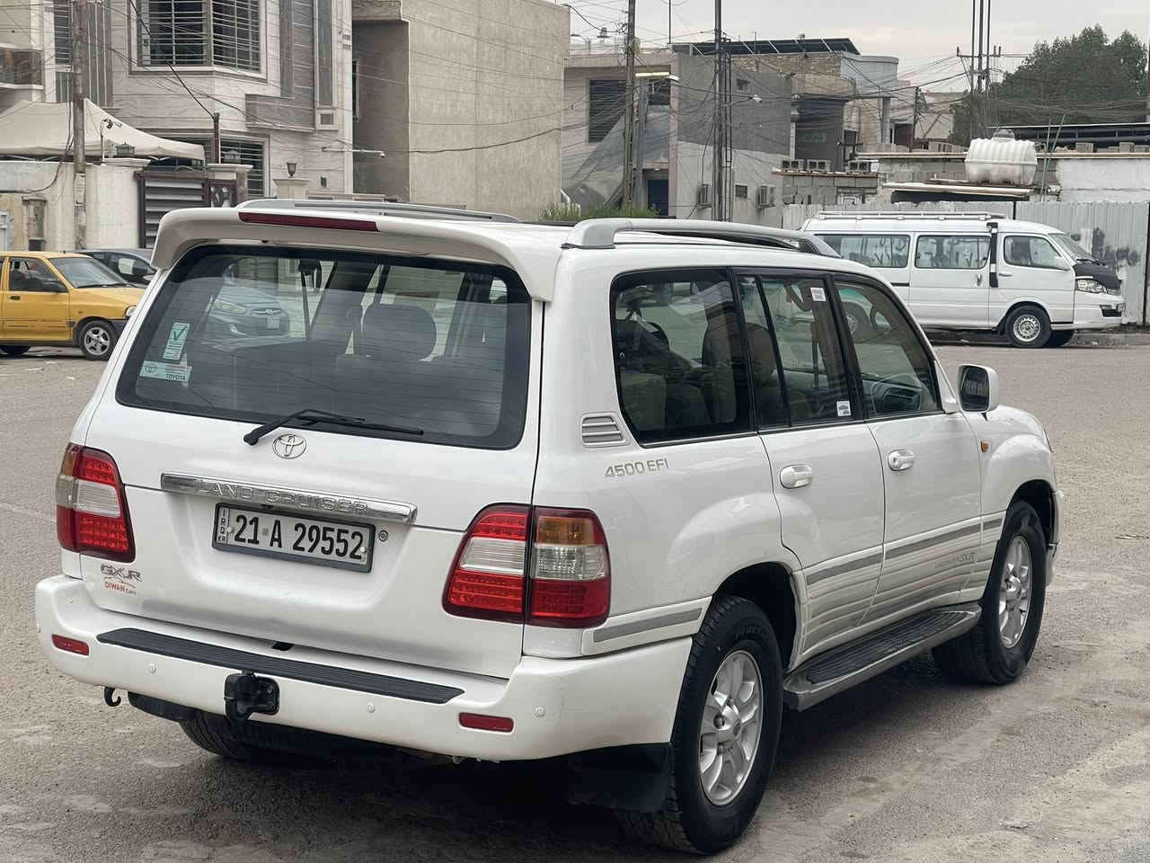 لاندكروز. 2002 كفاله عامه. السياره 6 سلندر دبل تانكي  العلامه الذهبيه  صاجيه  السياره جديده كلش  تخم تاير صدر  امامي خلفي شاشه   بسمنه  السعر 165  مكاني شهداء السيديه  الستفسار ***********
