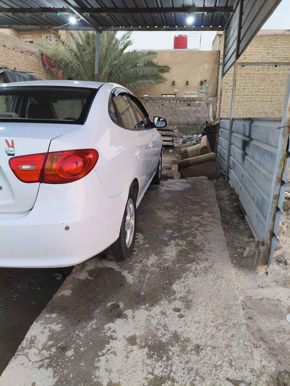 السلام عليكم النترا 2011 وارد خليجي رقم بغداد نكليزي باسمي سنويه وهزه جديده مكينه 1600 مكينه وكير وتبريد وتخم تاير جاهزه بيها رشات صبغ بدون دواخل وبيها باب خلفي مبدل وحتى القديم موجود عندي مكانها بغداد التاجي سبع البور السعر 97 للاتصال ***********
