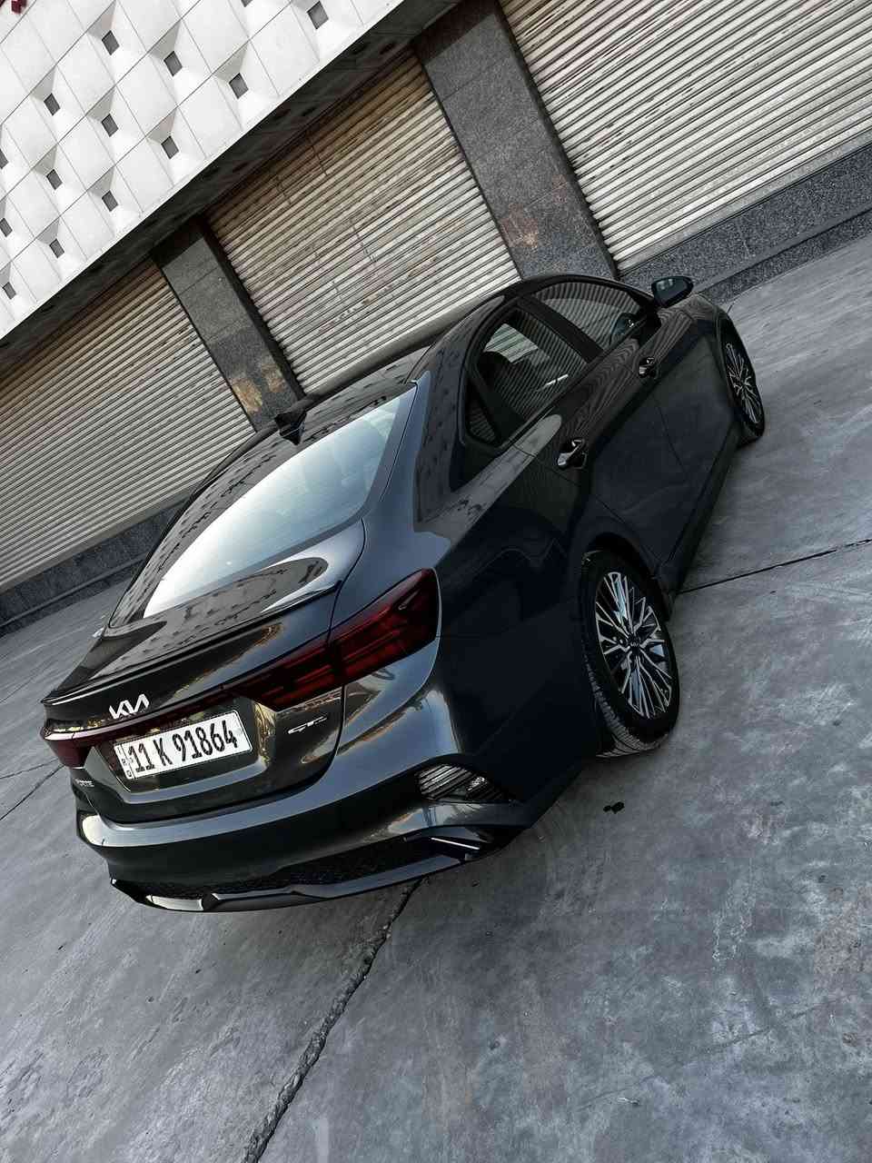 السلام عليكم 
فورتي 2023 جي تي لاين مكينة 2000 دوش ولكير ديسيتي دبل اكلج مو سيفيتي حادثها كما موضح بصور ربع بنيد بدون ارباك كلها ليبل واحد
المواصفات:
محرك 2000 دوش
كشنات جلد وقماش ومختم جيتي لاين
ستيرن D رياضي
رادار امامي وخلفي
رادارات جانبية بالمري
شاشة كبيرة ابل كار بلي + اندرويد اوتو
كامرة دوارة 360 درجة
بصمة تشغيل + ابواب+ صندوق 
تشغيل عن بعد
لد نهاري بالايت
وبلوجكترات LED زنون
بكلايت لد
تحديد مسار وسياقة ذاتية
انارة ترحيب 
كروز سرعة 
 السعر 158  مكاني بغداد ***********  
ترهم مراوس أقل منها
