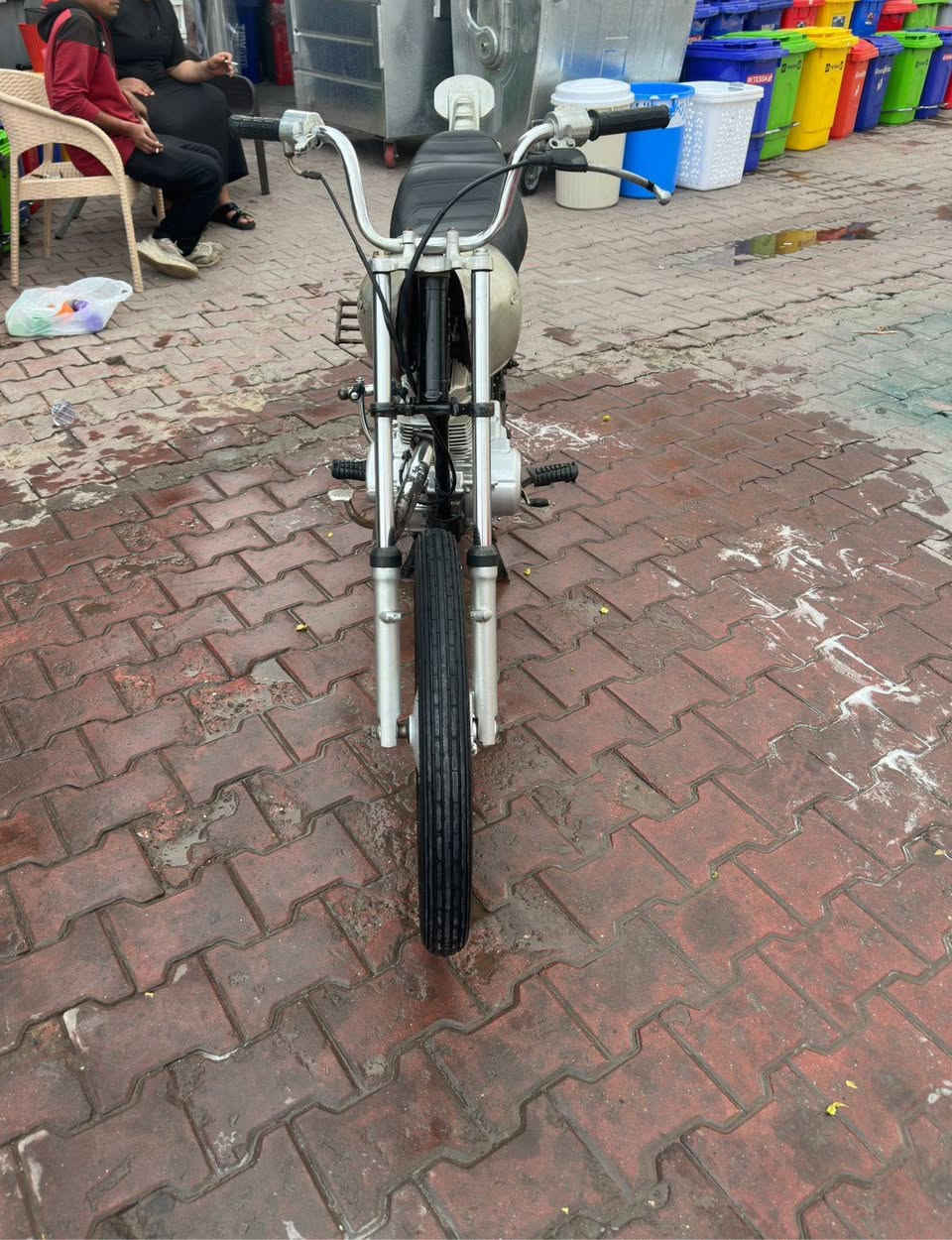 السلام عليكم شباب دراجه للبيع كلك مكينه نامه شلامجه دراجه ترعد مكاني البصره التنومه السعر 400 وبيه مجال للشراي حك الجيه شاصي نامه بلاد رقمي ***********
