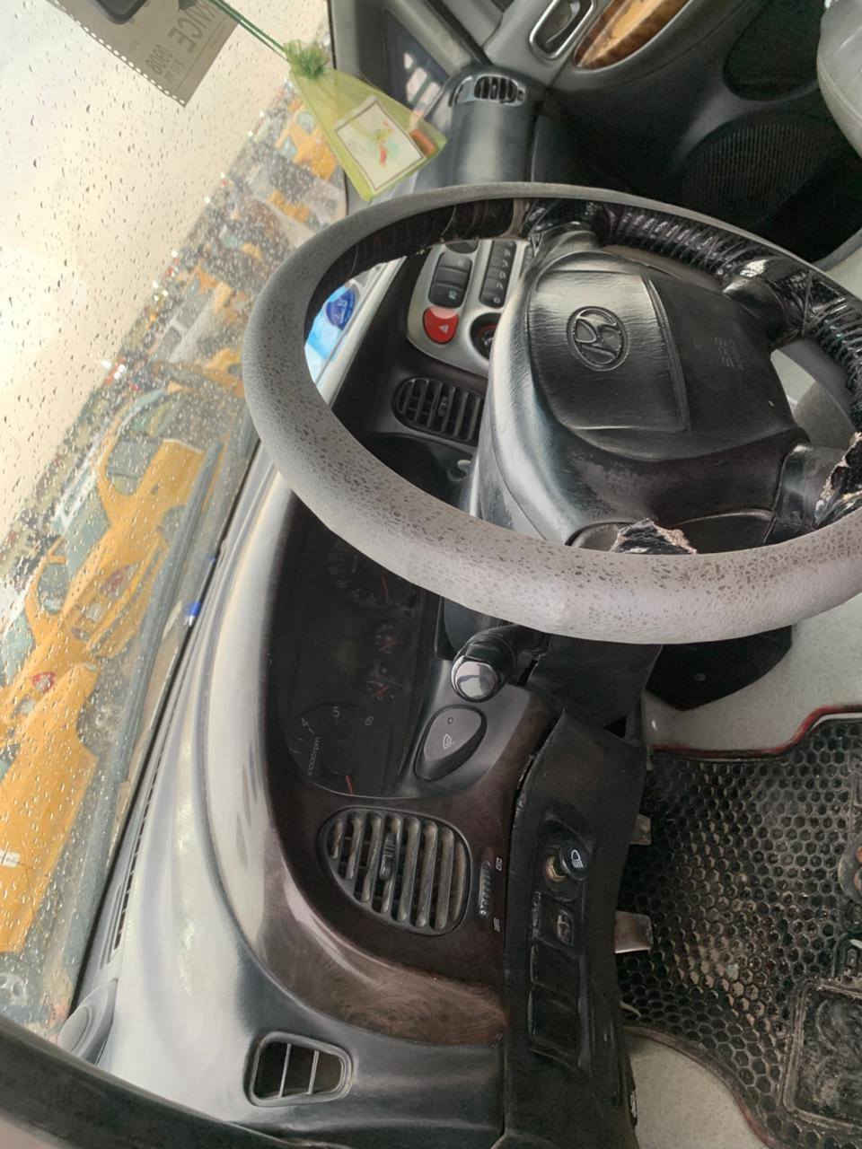 السلام عليكم للبيع استاركس مديل 2005 للبيع السياره بسمي السنويه جديده الرقم جديد امصفره من كلسي  الاستفسار على الرقم***********
