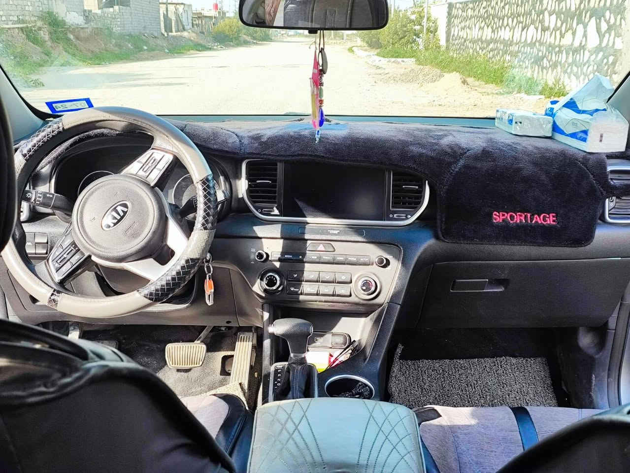 سبورتج 22 
السلام عليكم 
للبيع سبورتج 2022  وارد امريكي
 حادث بسيط تبديل فقط باب نفس اللون وبارد بسيط بالباب الثاني موجود السونار ورقم الشاصي بالصور 
محرك 2400
سياره جديده وجاهزه من كلشي
 3 انظمه قياده بيها  
ماشيه 45 

سياره حلوه ومرتبه مال جناي 
للاتصال والتواصل : ***********
