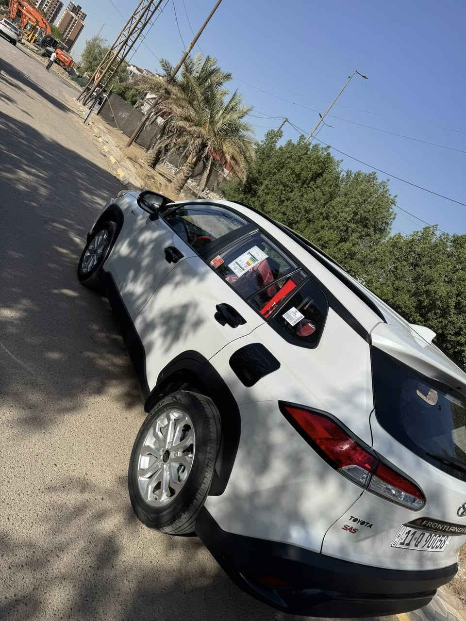 السلام عليكم.
فرونت لاندر s فول  ٢٠٢٥ شكل ٢٠٢٦ 🔥🔥
فول ١/١ 
* كشنات حمر.
* جنطه كهرباء
* عداد المشي 8,000km حقيقي
* بعدها بضمان الشركه. 
* كشن كهرباء. 
* شاشه كبيره
* لدات محيطيه داخليه
* عليها كت كامل 
* بيها رصعه خفيفه جدآ في الچاملغ والباقي مكفوله كفاله عامه ان شاء الله 
رقم بغداد 
مكان السياره بغداد شارع فلسطين
السعر ٢٨،٤٠٠،٠٠٠ دينار عراقي ( بيها مجال ان شاء الله ) 
للأستفسار 
***********
