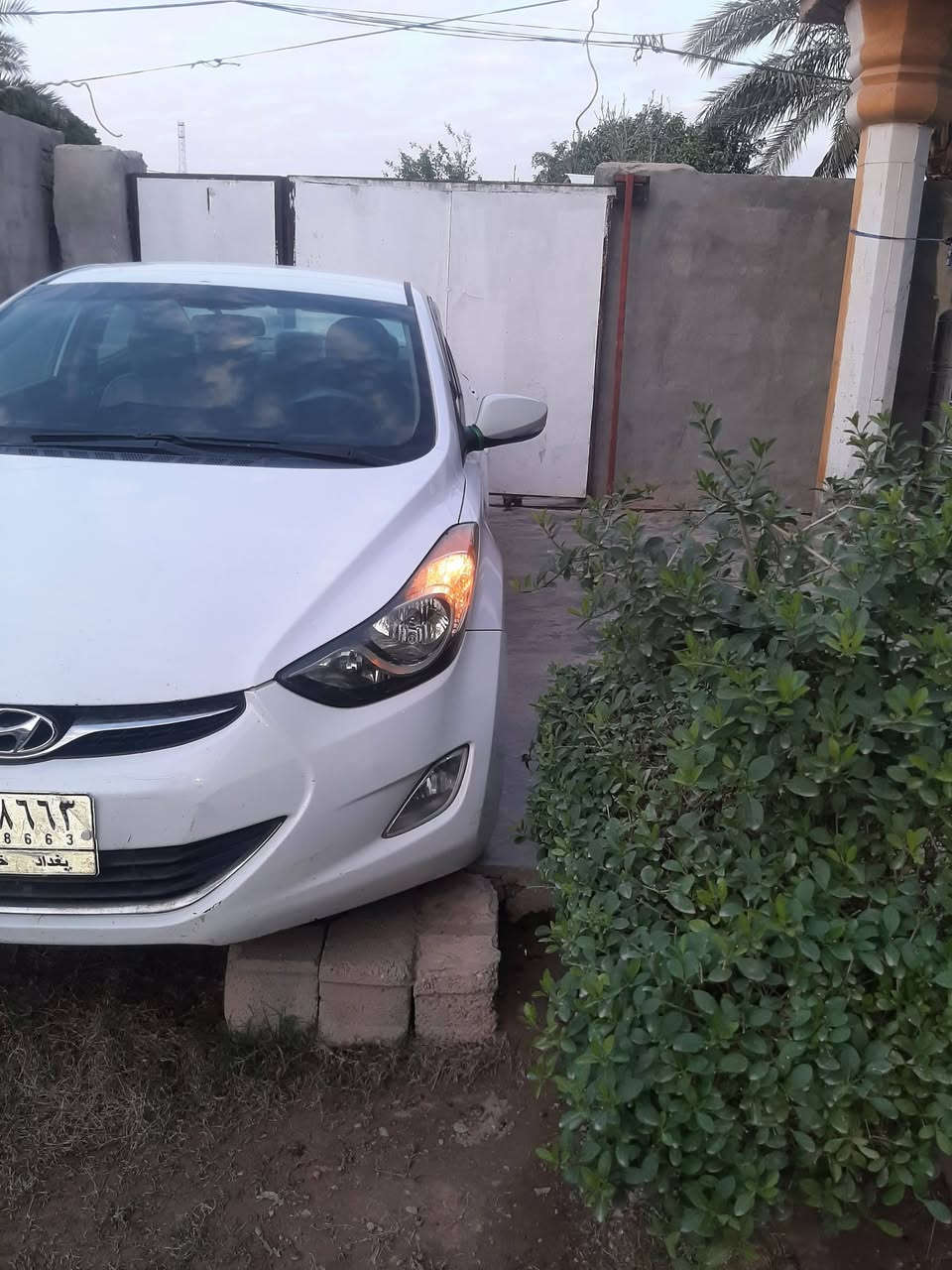 سلام عليكم ورحمة
***********
النترا أمريكي 2012
 فول مواصفات
مكينه كير صدر مكفولات السياره
بيها مكانات صبغ بل بابين عكس السايق
ربع من جاملغ
يعني مكانات قليله رش 
تخم تاير جديد
باتري جديد 
تحويل ثاني يوم 
السعر حلو مال بيع ***********تصل او تساب موجود
