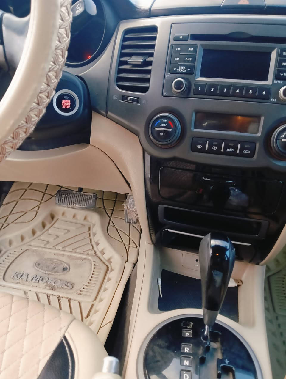 السلام عليكم
اوبتيما 2010
فول السياره مواصفات ال2010
بصمه تشغيل
بصمة ابواب
ويل كب 5
فتحه بالسقف
محرك2000
السياره كفاله عدا التاشيرات حسب السونار المرفق بالصور
السياره احلى من الصور وجاهزه من كل شي
تخم تاير
حداديه 
تبريد 
تدفئه 
السنويه لل2030
الكل شي جاهز
مكانها 
الديوانية
الاتصال
***********
ابو حسين
السعر137$
