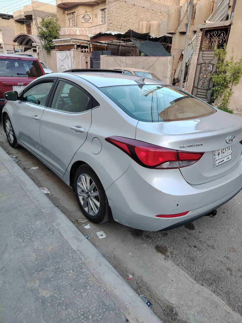 سلام عليكم النترا ٢٠١٥ سياره بيه صبغ بنيد و خشم التكمه بدون دواخل سونار بيه سياره بدون تبديل اي قطع اليبل رقمي *********** مكاني بياع رايده ب ١٠٠ مجال قليل
