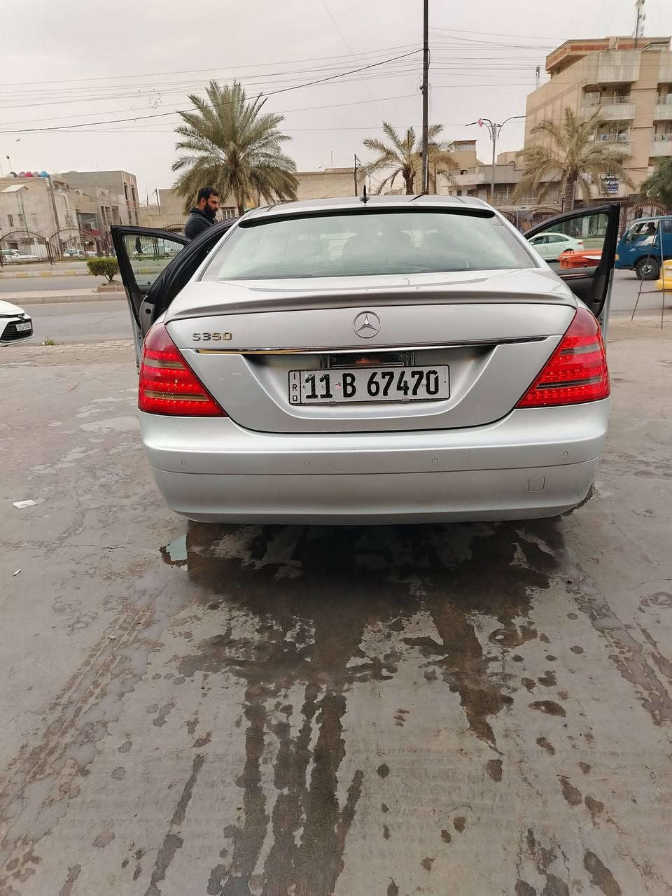 سلام عليكم مارسدس S350 خليجي كفاله عامه بدون صبغ بدون حادث فقط قبق جنطه مبدل ونفس لون سياره بانوراما كشنات جلد كهرباء حساسات خلفي امامي كامره بلاديه بيبان شفط مري شفط بردات بلاديه ملاحضه مكينه بيهه بدايت تبخير  سعر السياره السعر١٥٥عنوان بغداد سبع البور *********** ***********  بدون مراوس فقط بيع موديل ٢٠٠٨
