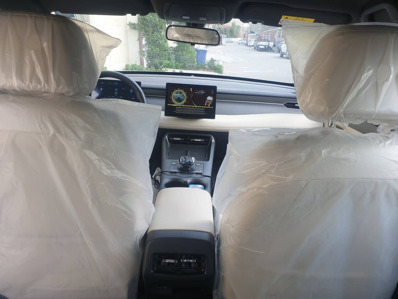 كن بلاس ماشية ٦٠٠٠
٢١٠٠ كيلو بالتفويلة 
رقم بغداد  السنوية بأسمي

كامرة خلفية حساسات 

مواصفتها معروفة

كشنات مغلفة + كاعيات +  برامج 

شاحنة اصلية   

مكفولة كفالة عامة 

السعر عل خاص التواصل خاص


**إذا كنت صاحب هذا الإعلان وتريد حذفه لأي سبب، رجاءا أرسل رسالة إلى الدعم الفني**