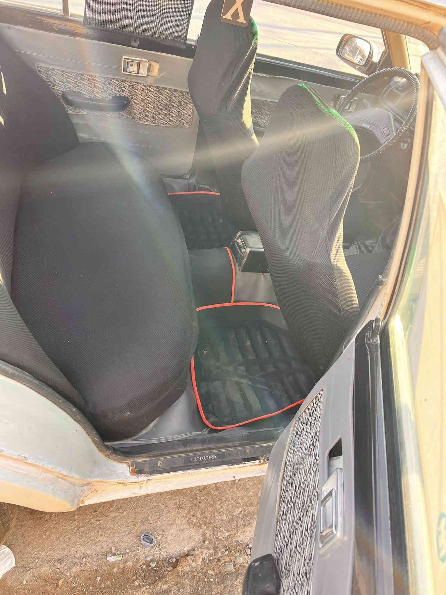 السلام عليكم كرونه موديل ٨٠ رقم نينوى بسمي سنويه لل٢٧ سياره جاهزه مكينه وكير وصدر كله جديد السعر ٢٨ مكانها بغداد الغزاليه للاستفسار***********
