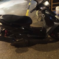 سكنس البيع مكان الشعب السعر ٥٥٠وبيها مجال07710986040