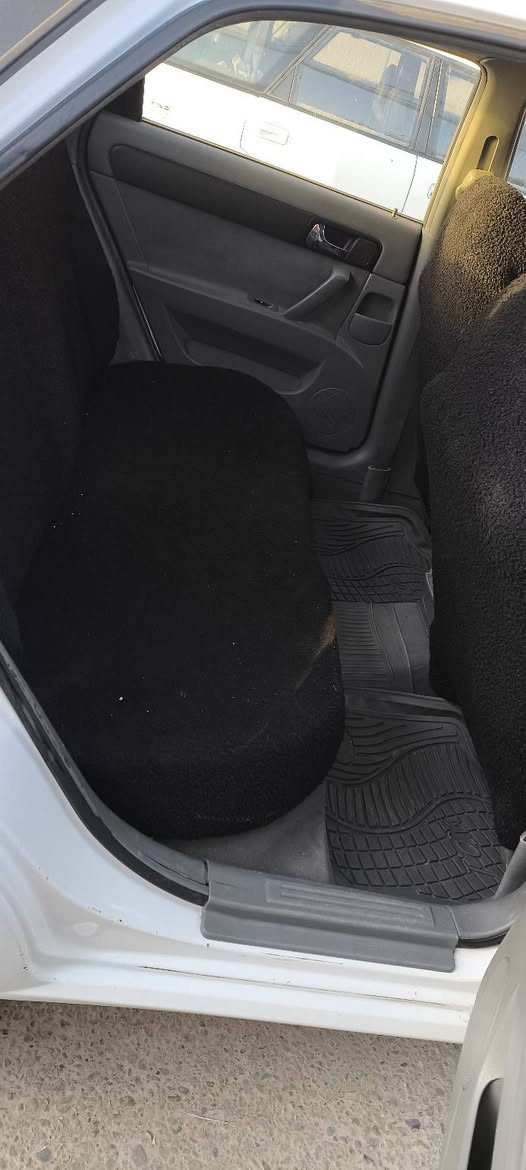 ترا2011رقم اربيل شرط التحويل كير محرك شرط طخم جديد شاشه كامره كيرعاد ي ضرر باب السايق رش ومصطره مال صندوك السعر80وبي مجال بسيط العنوان موصل  للتواصل ***********او***********
