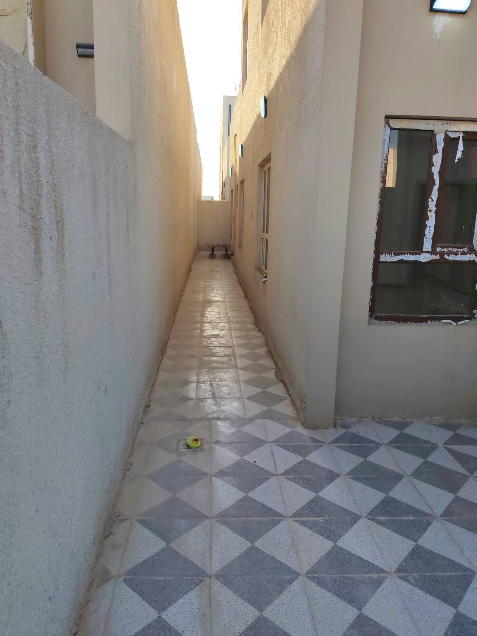 دار للأيجار مجمع طيبة ٢
٣٥٠ الف
٣ غرف نوم
للتفاصيل
***********
