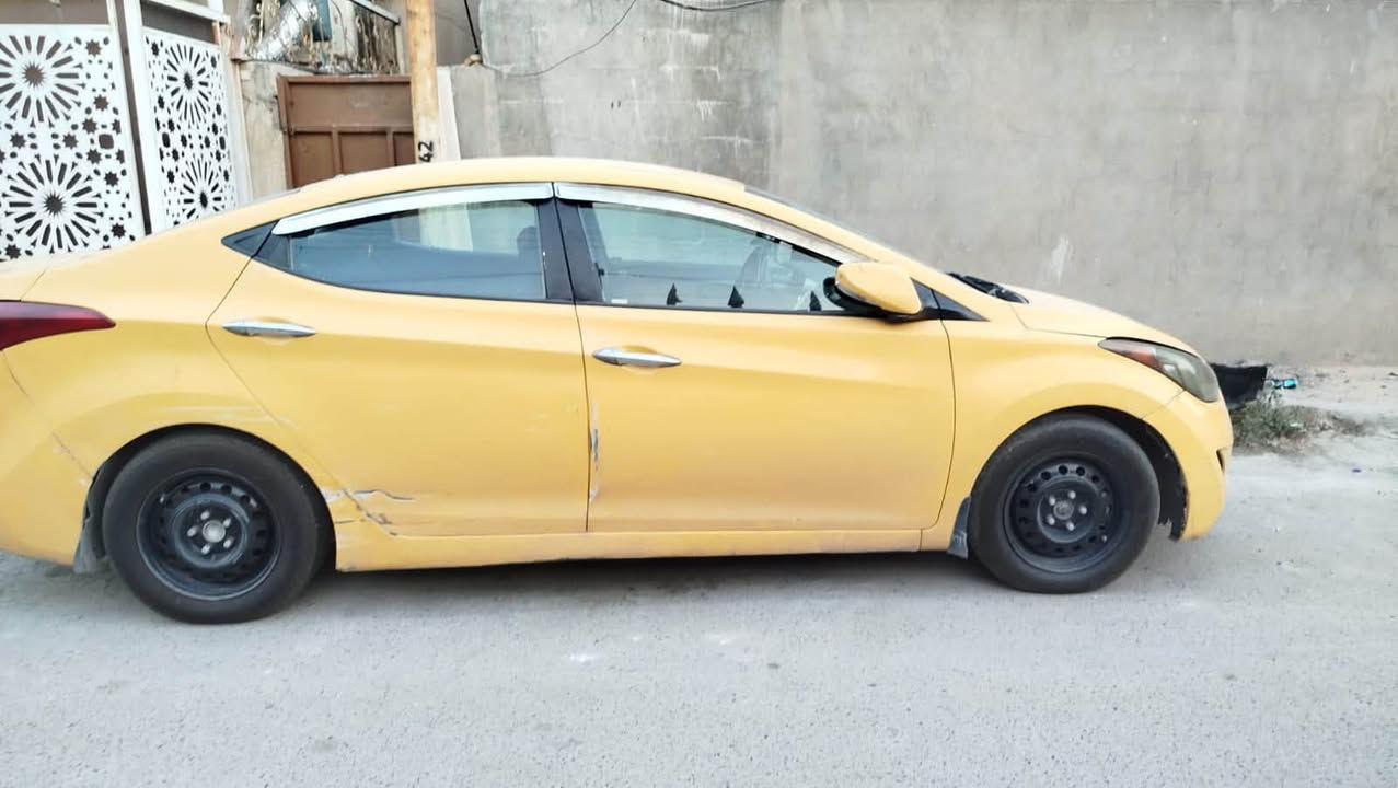 للبيع سيارة الالنترا موديل 13 وارد امريكي محركها كايم ابيع على وضعها السعر 85 ورقه وبيها مجال حق سعر المكينه الجديدة العنوان بغداد الدورة ابو دشير رقمي ***********
