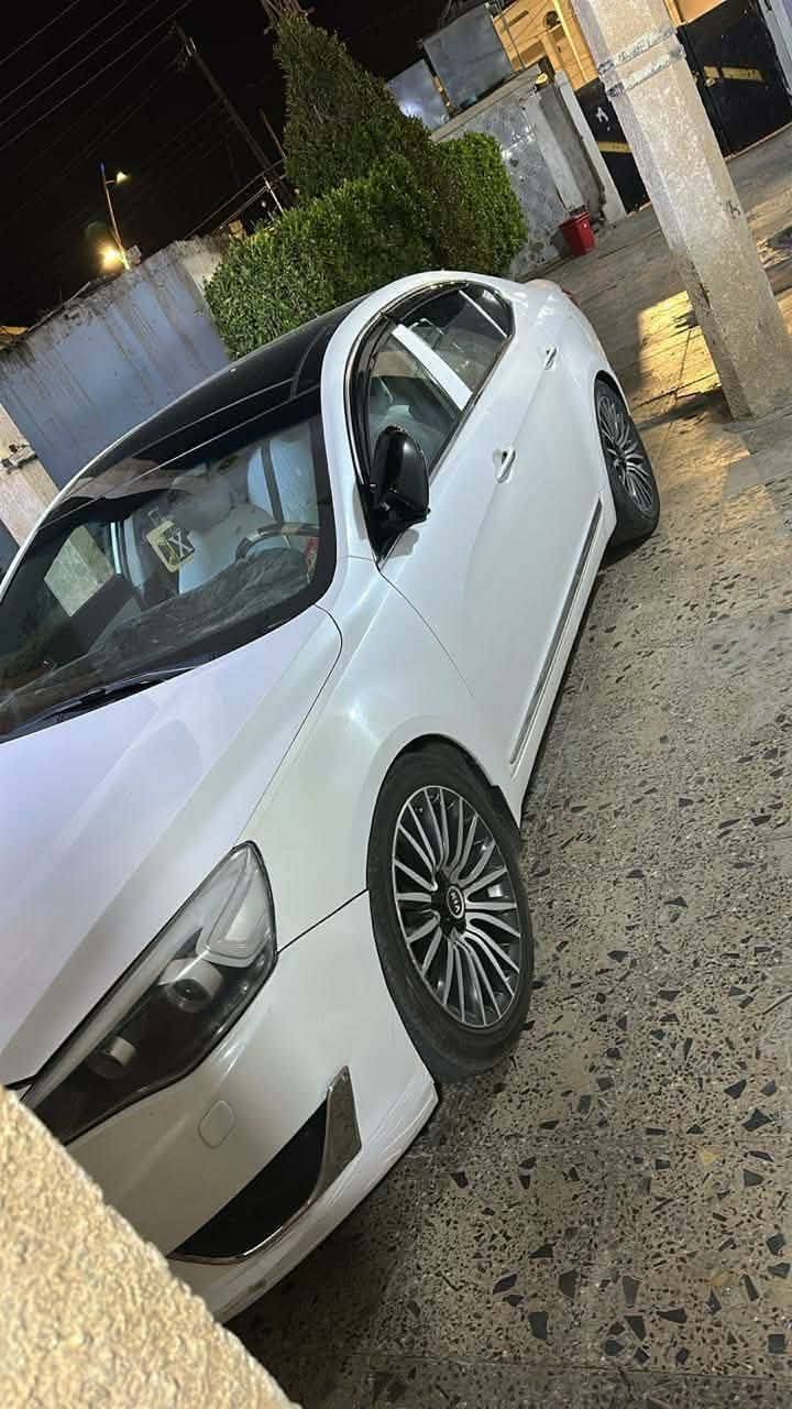 سلام عليكم كادنزا ٢٠١٤ خليجي لون ابيض صدفي فول موصفات سياره حلوه بيع او مراوس حسب القناعه *********** مكاني الرمادي سعر ١٤٧ كلشي ذاكرلك الفول موصفات معروف ملكي
