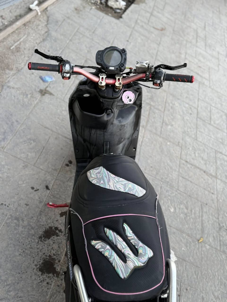 دراجه سكنس جبلي للبيع 2014     دراجه نضيفه 
مكينة مكفوله ممفتوحه  دبلات امامي خلفي رياضي قبغ فلاوين رياضي ستاند صفح رياضي كلج خلفي رياضي  ستيرن رياضي ويدات رياضي بيه سستم صوت كامل قوي  بيه سويجات ثنين واحد رياضي بيه لايت عالي ناصي لد ابو محوله و مروحه دراجه حلوه بيه بس الچويتر مالته يخربط والصالنصه بيه زرف صغير مداريه بدهن و بانزين محسن  
السعر مليون و100 
مكان بغداد الحريه   للأستفسار ***********
***********
